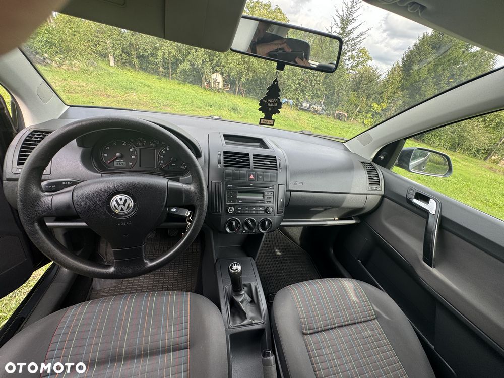 Volkswagen Polo - 11