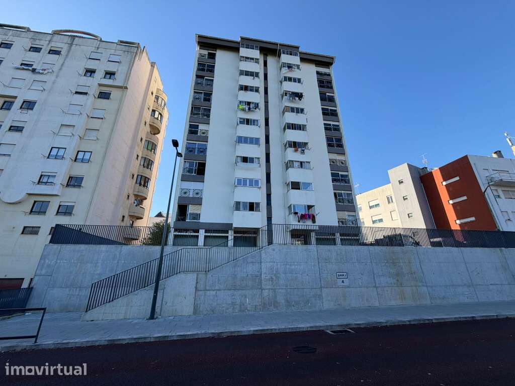 Apartamento T4 com garagem , Quinta D.João, Coimbra - Grande imagem: 2/21