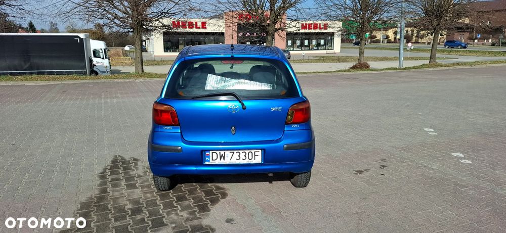 Toyota Yaris 1.0 Terra - 4