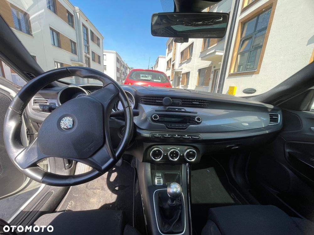 Alfa Romeo Giulietta 1.4 TB Distinctive - 16