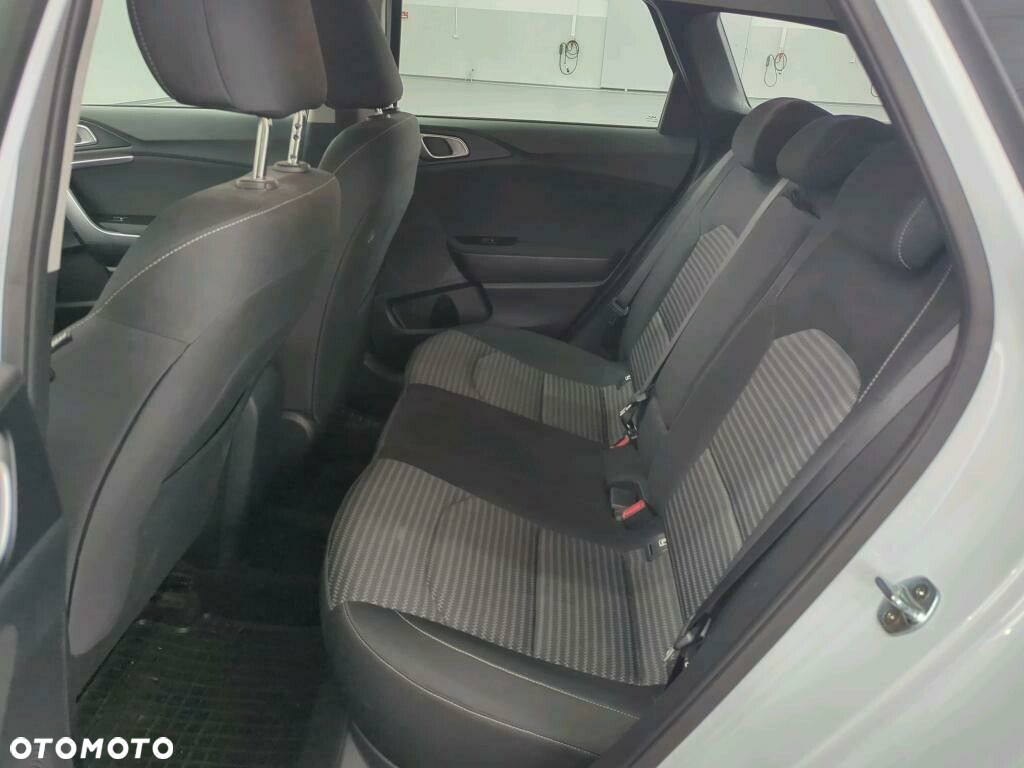 Kia Ceed 1.0 T-GDI M - 4