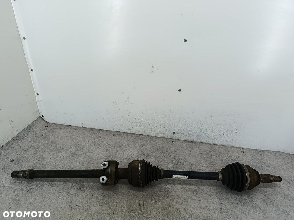 PÓŁOŚ PRAWA PRZÓD OPEL ASTRA J 13250839 10185268 1.7 CDTI - 10