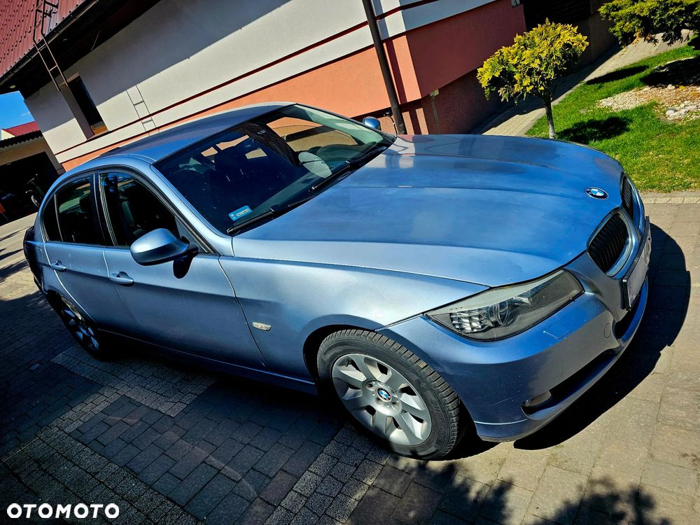 BMW Seria 3 318d - 3