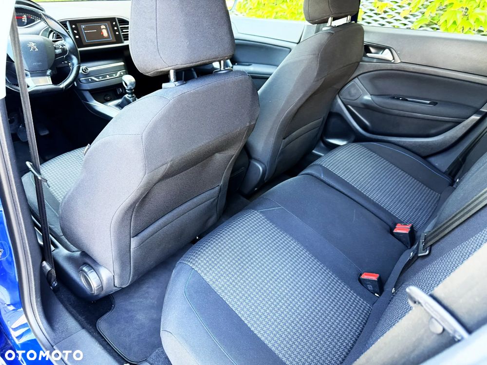 Peugeot 308 1.2 PureTech Active S&S - 11