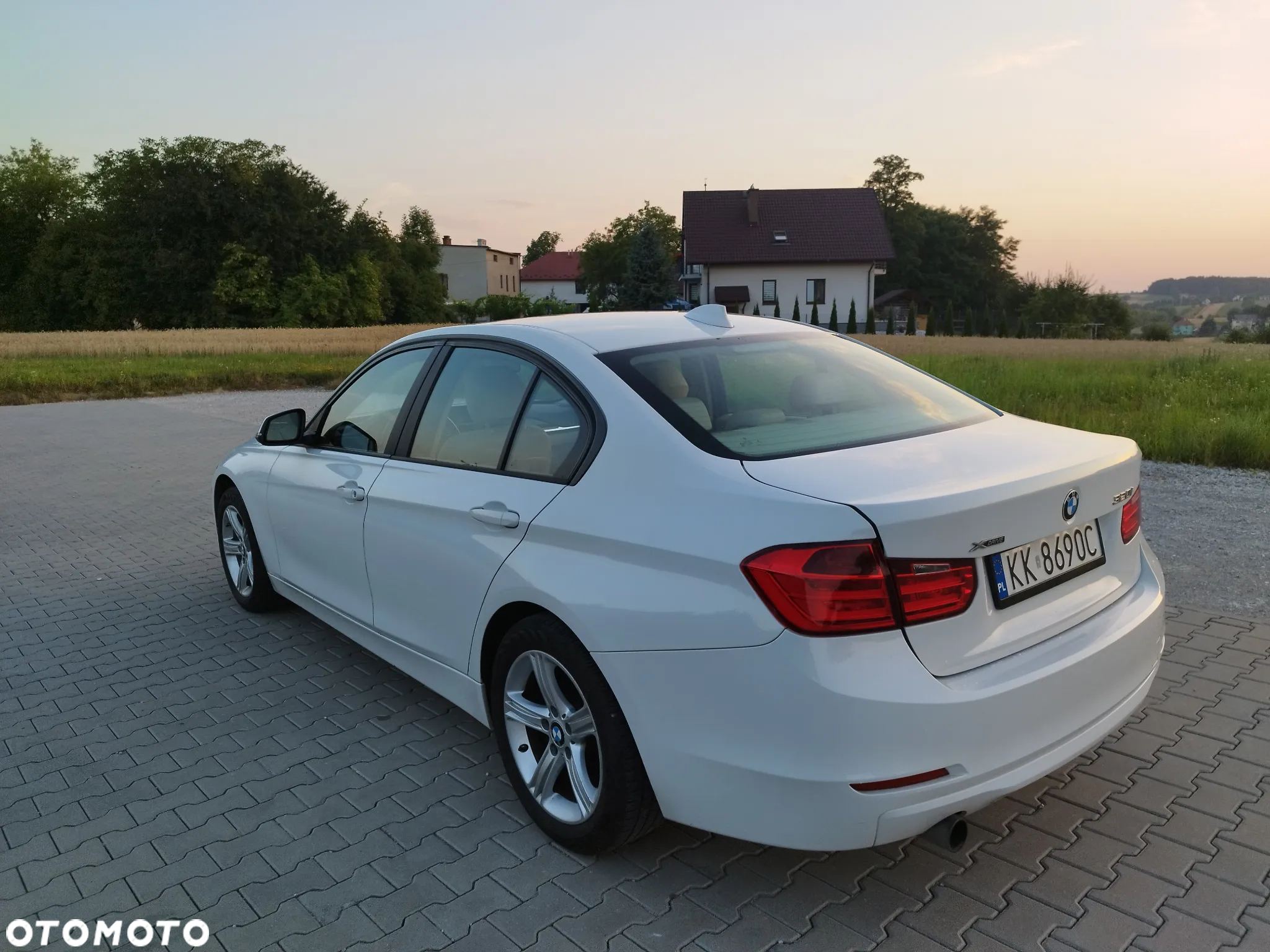 BMW Seria 3 320i xDrive - 5
