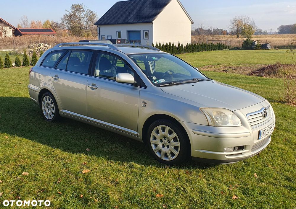 Toyota Avensis 2.0 D-4D Sol - 1