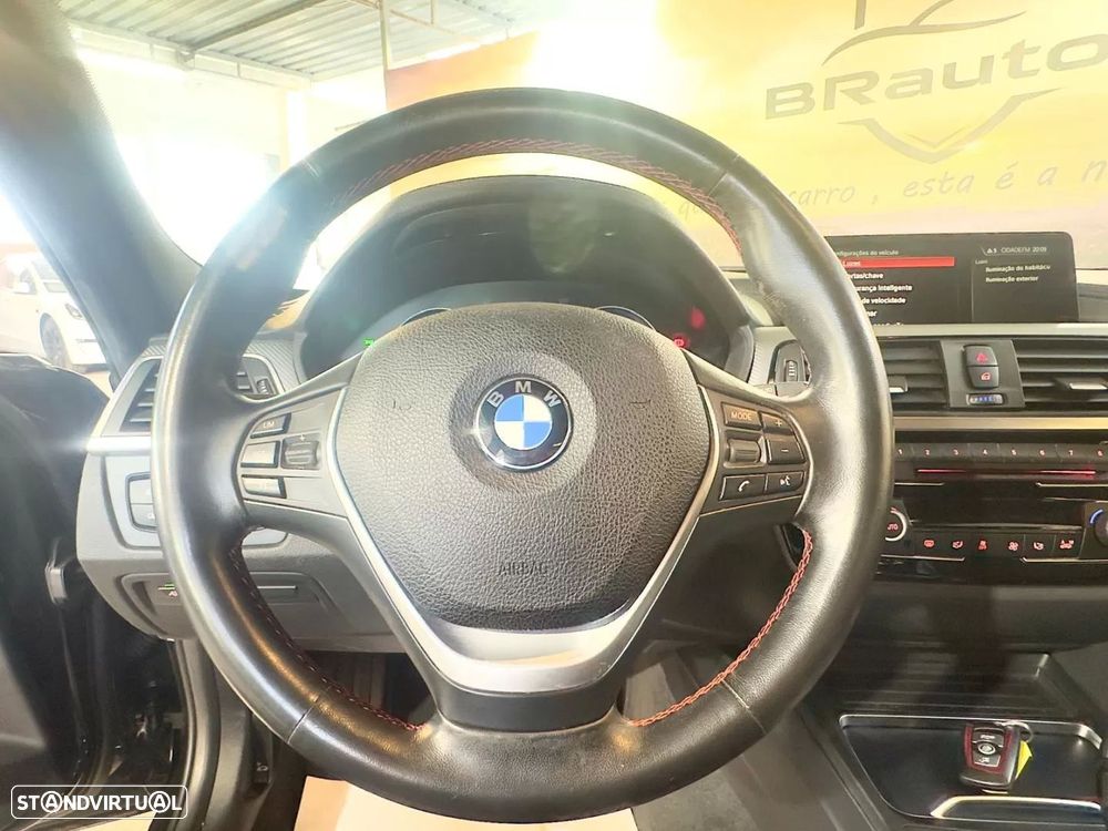 BMW 320 d Touring Aut. Efficient Dynamics Edition Sport Line - 22