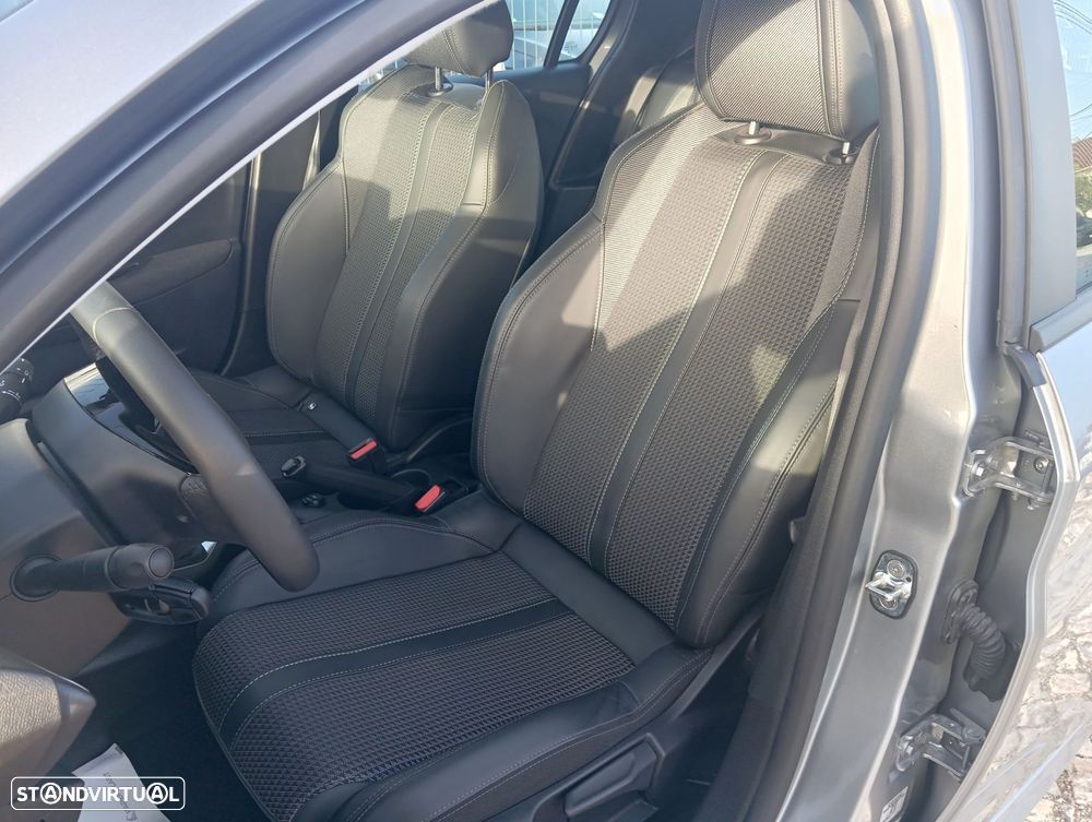 Peugeot 208 PureTech 100 Style - 7