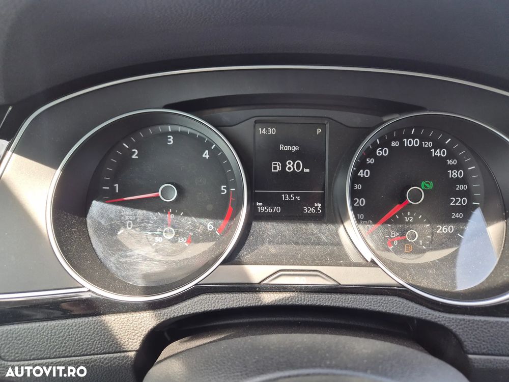 Volkswagen Passat 2.0 TDI DSG (BlueMotion Technology) Comfortline - 12