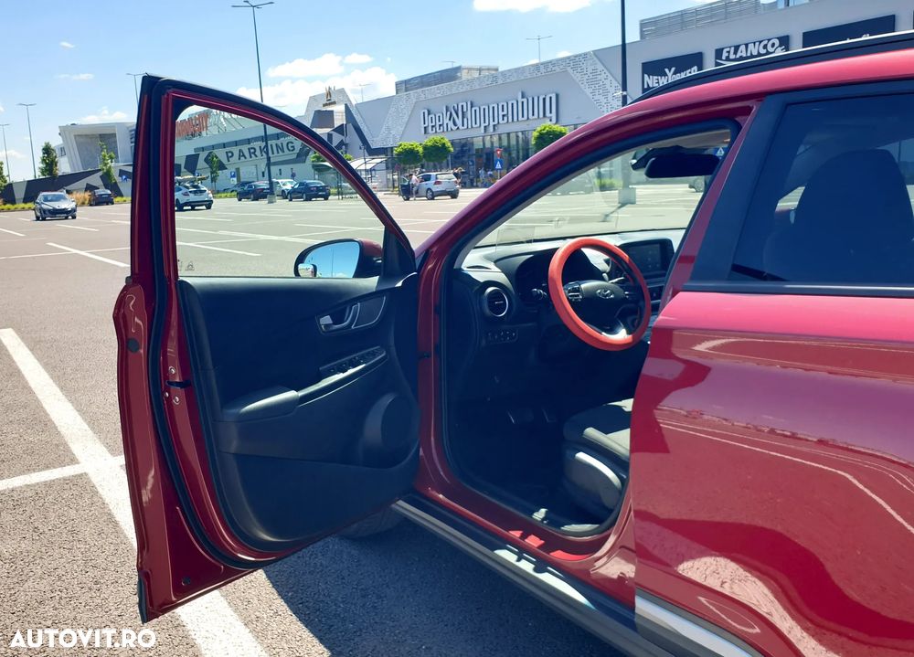 Hyundai KONA Premium - 14