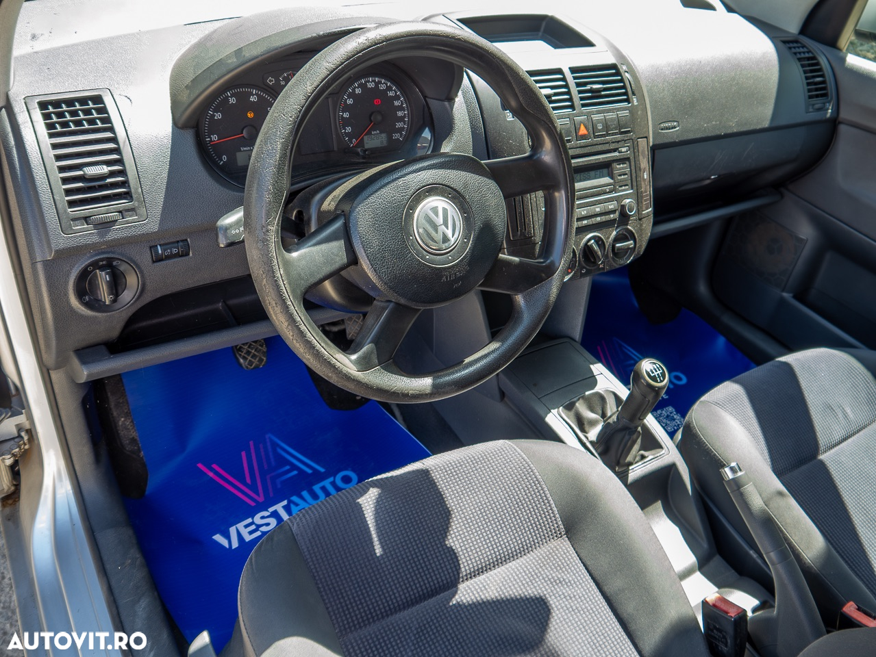 Volkswagen Polo 1.2 Attractive - 3