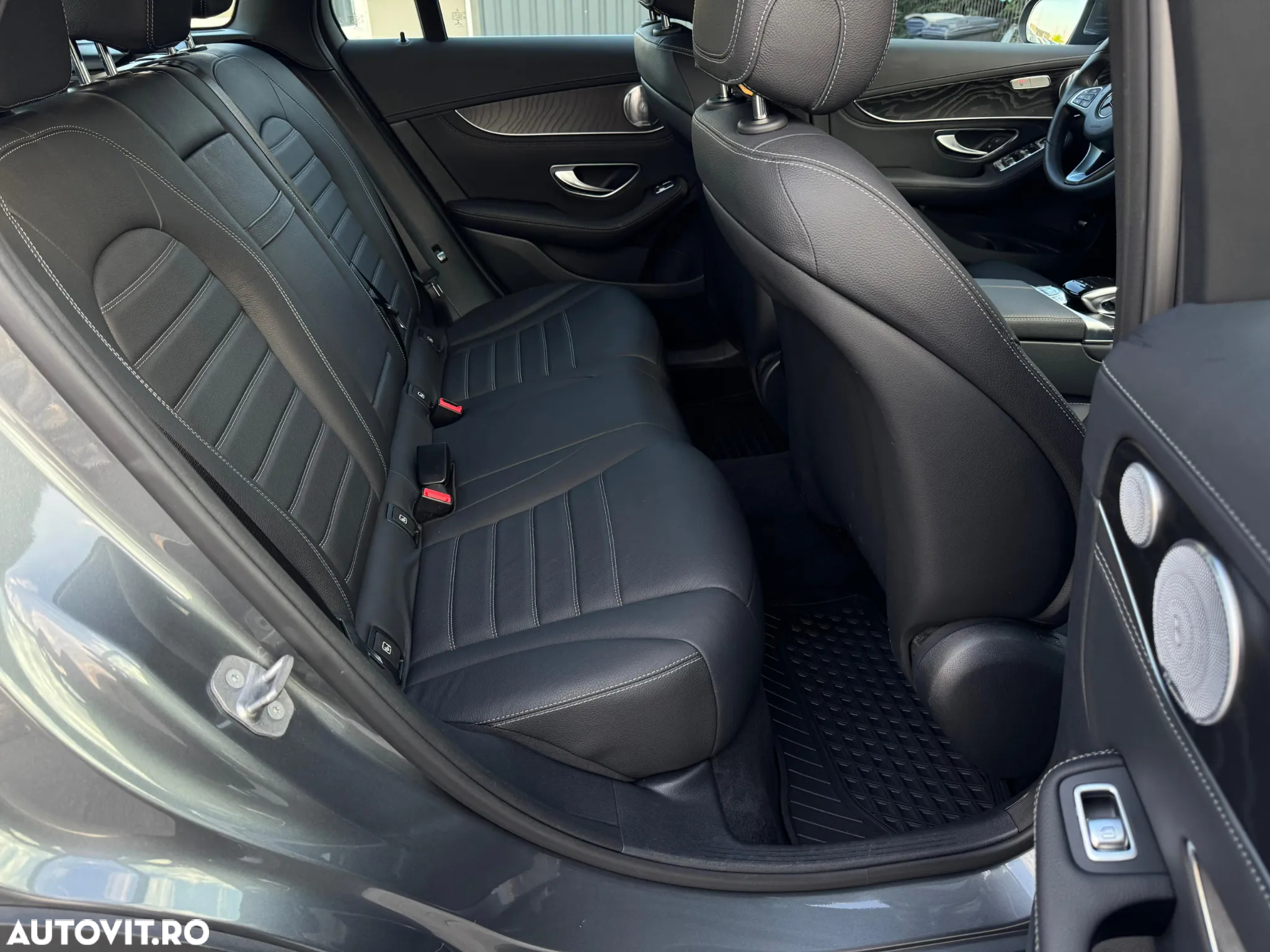 Mercedes-Benz GLC - 28