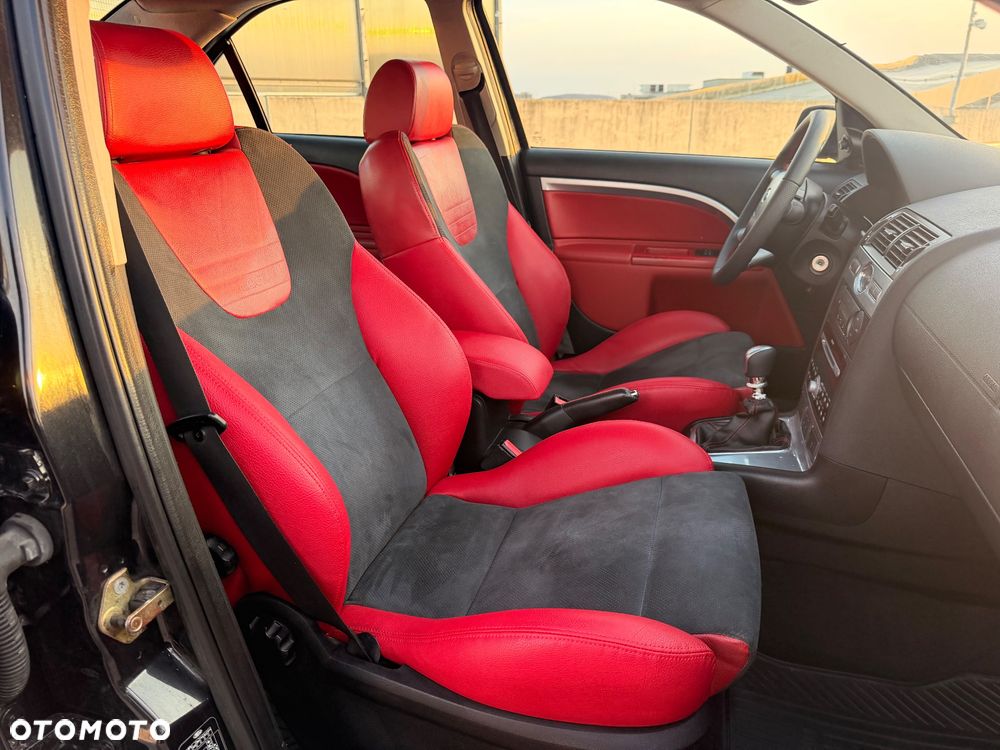 Ford Mondeo 3.0 V6 ST 220 - 15