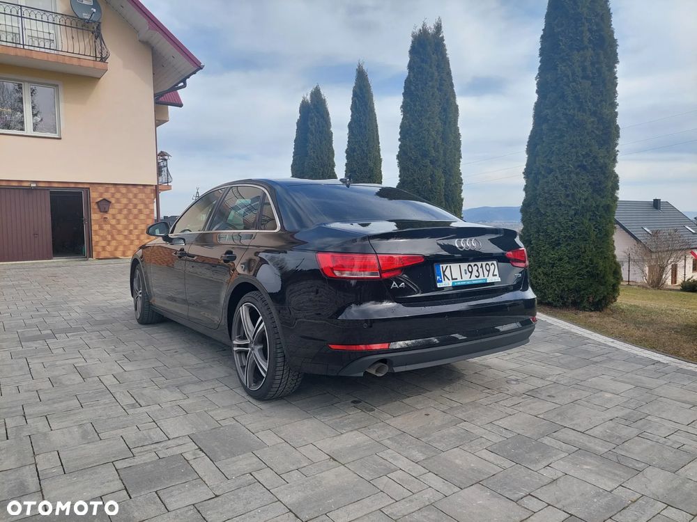 Audi A4 Limousine - 14