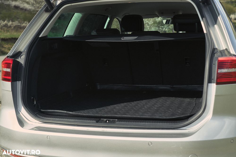 Volkswagen Passat 2.0 TDI SCR DSG Highline - 27