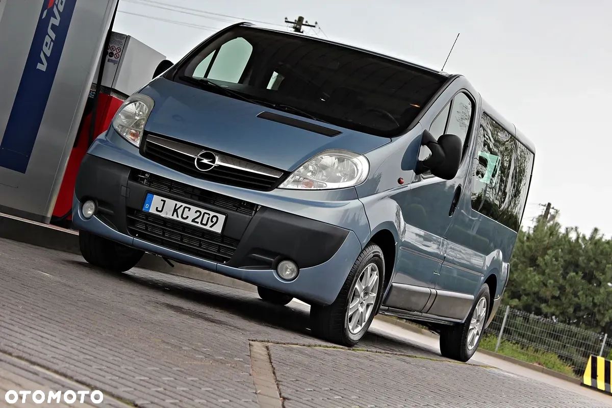 Opel Vivaro - 1