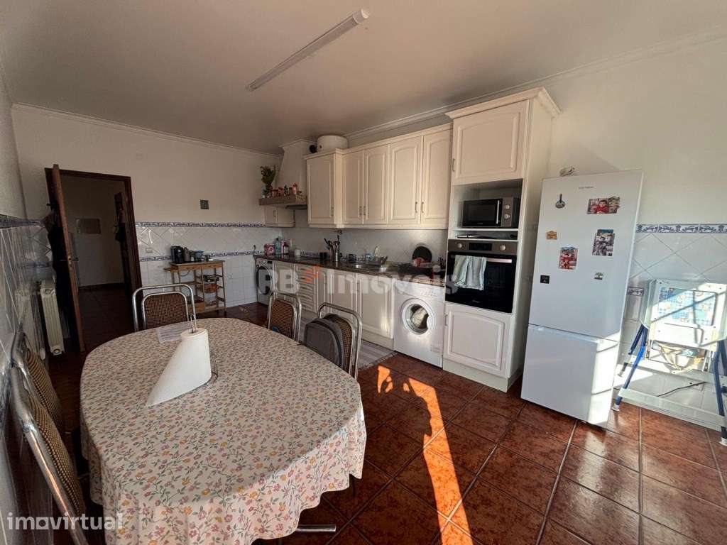 Apartamento T2 c/ Varanda e Sótão em Fazendas de Almeirim - Confort... - Grande imagem: 4/13