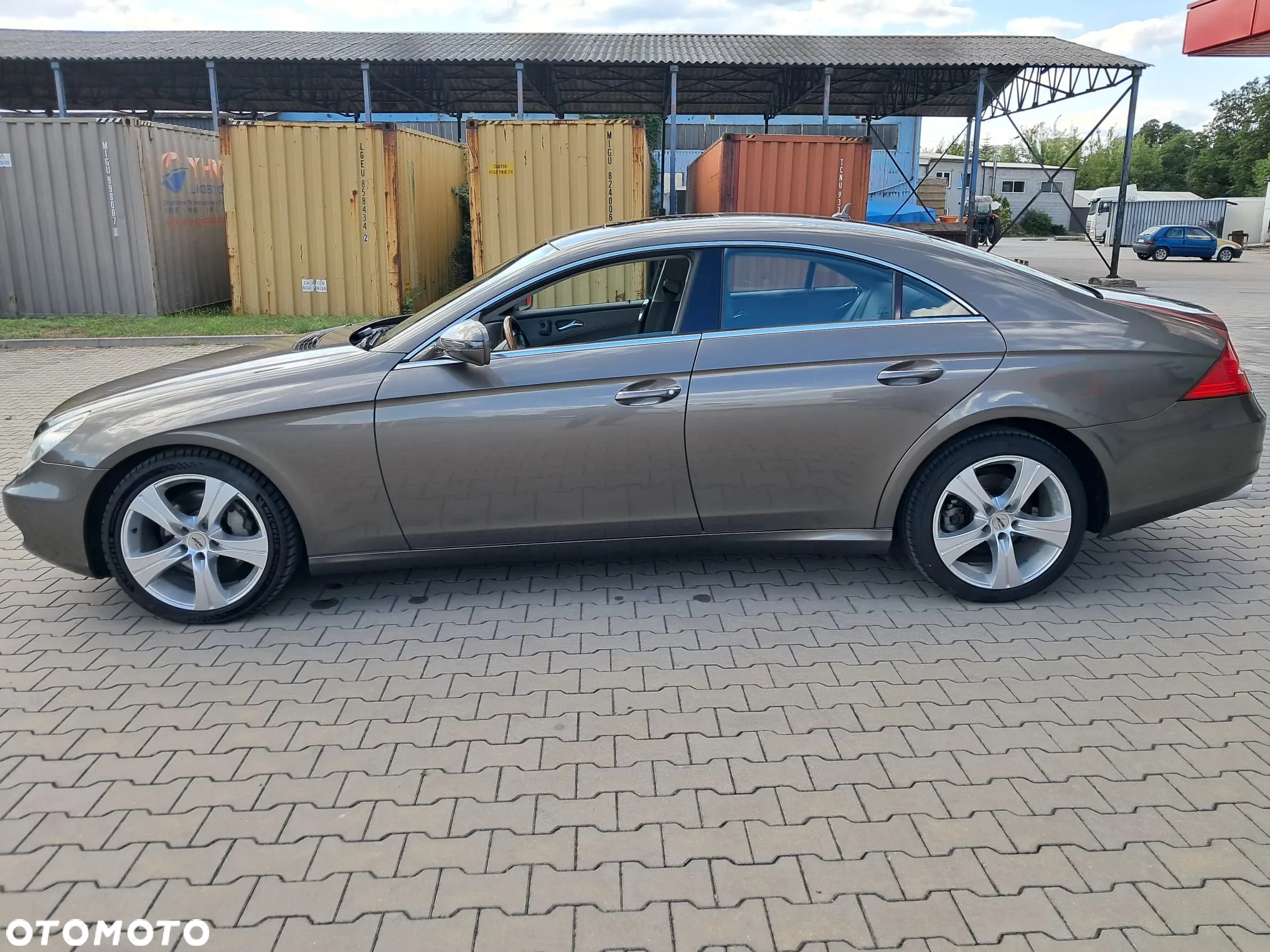 Mercedes-Benz CLS - 4