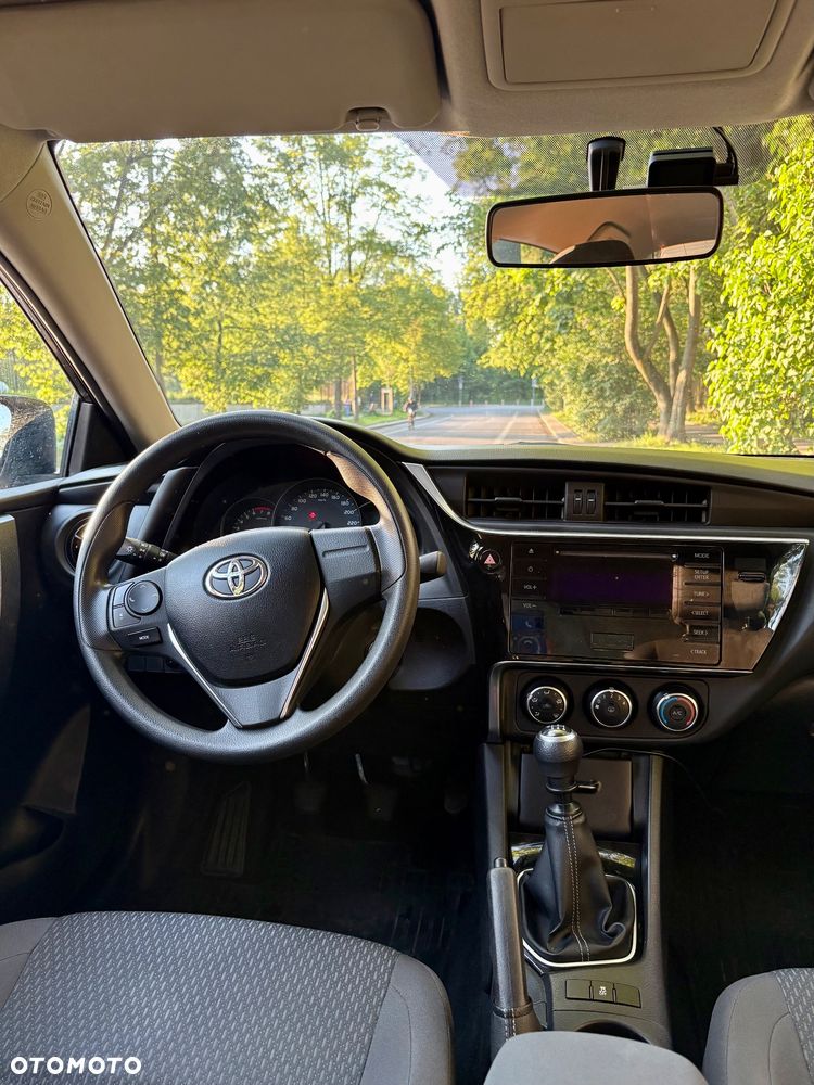 Toyota Corolla 1.33 Active - 8