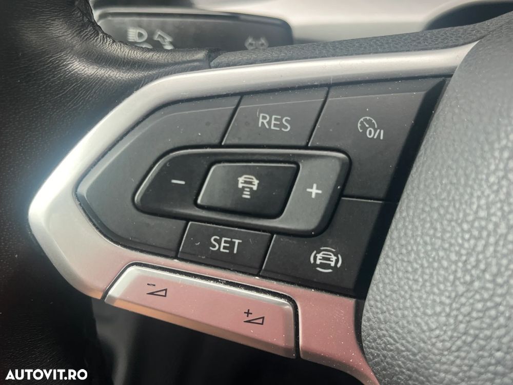 Volkswagen Golf - 17