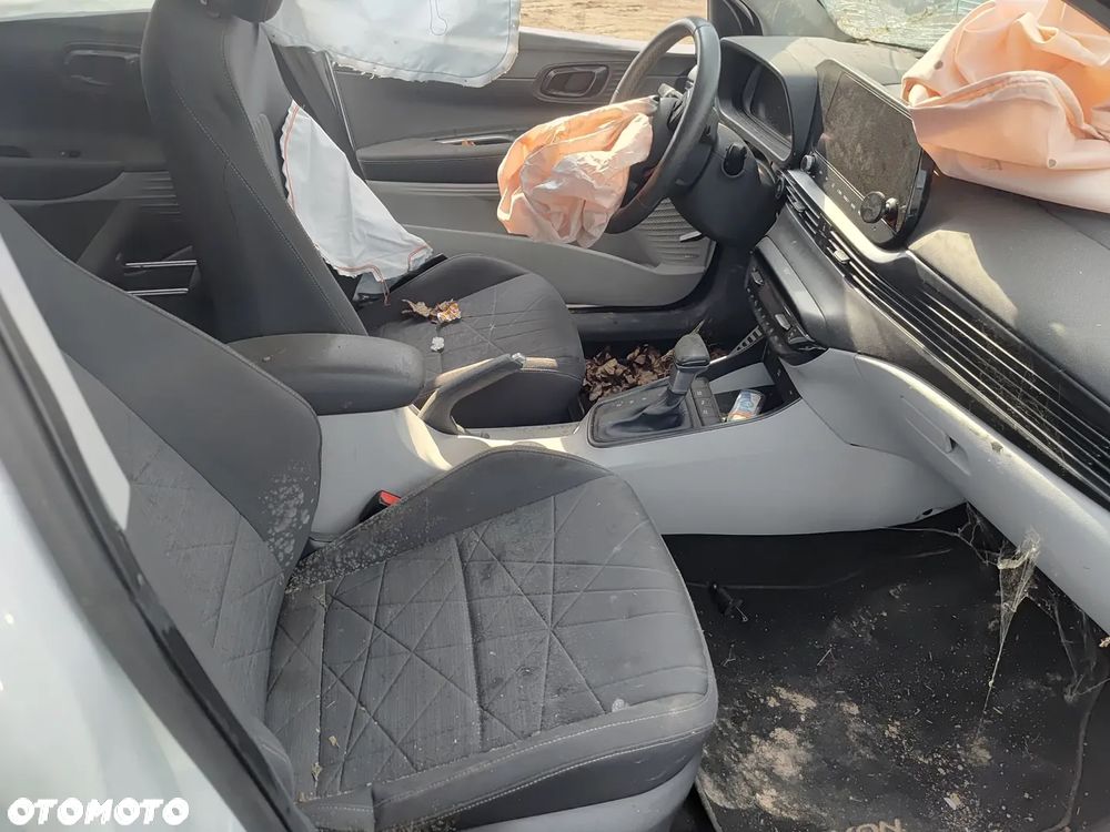 Hyundai Bayon 1.0 T-GDI 48V-Hybrid DCT Trend - 16