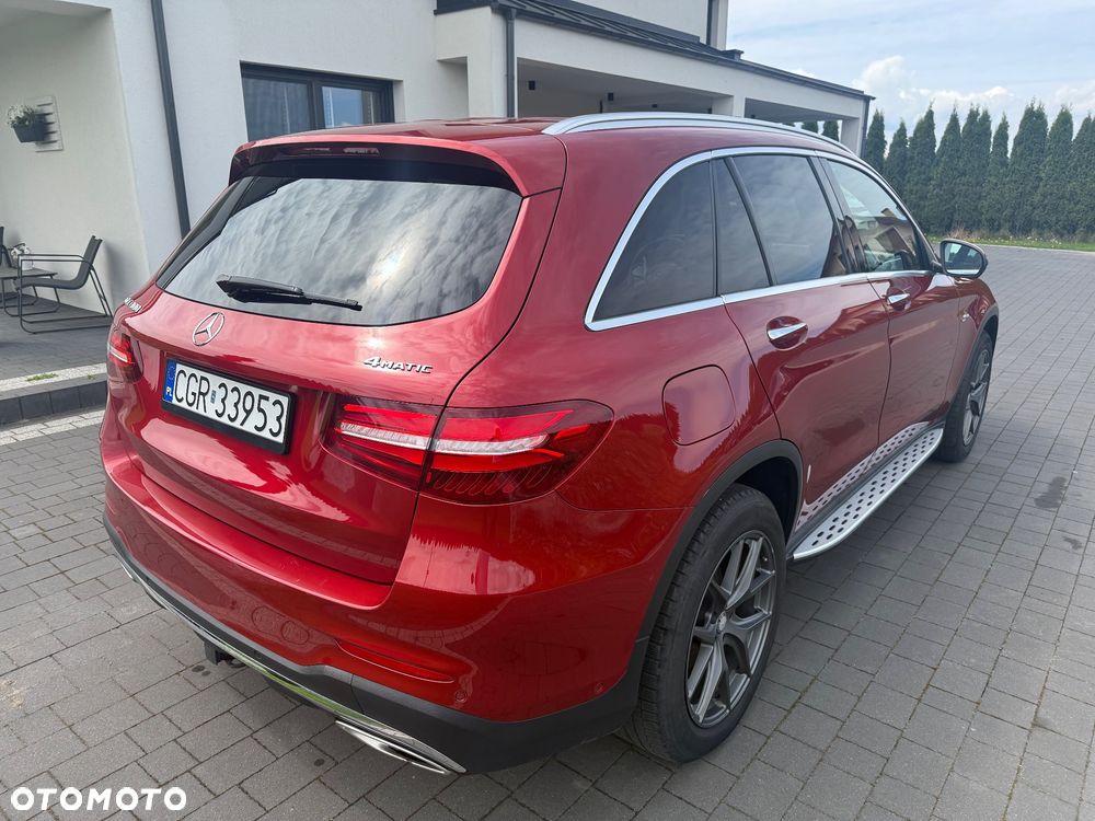 Mercedes-Benz GLC 300 4Matic 9G-TRONIC AMG Line - 4