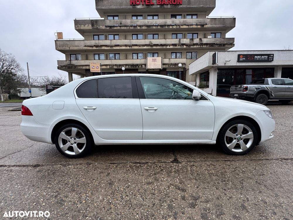 Skoda Superb 2.0 TDI Active - 6