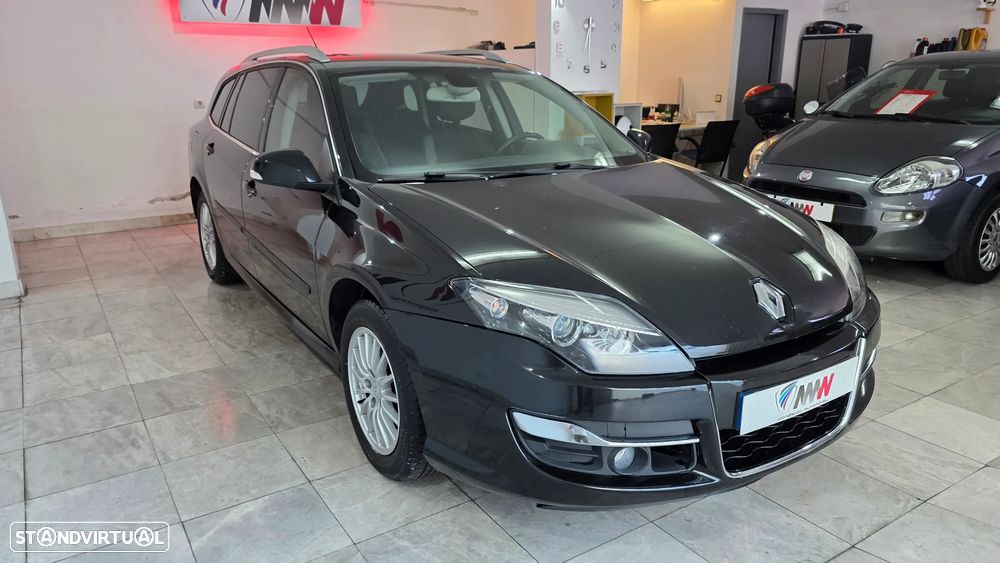 Renault Laguna Break 2.0 dCi Dynamique S - 2