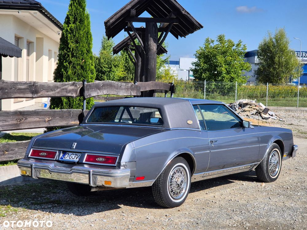 Buick Riviera - 28