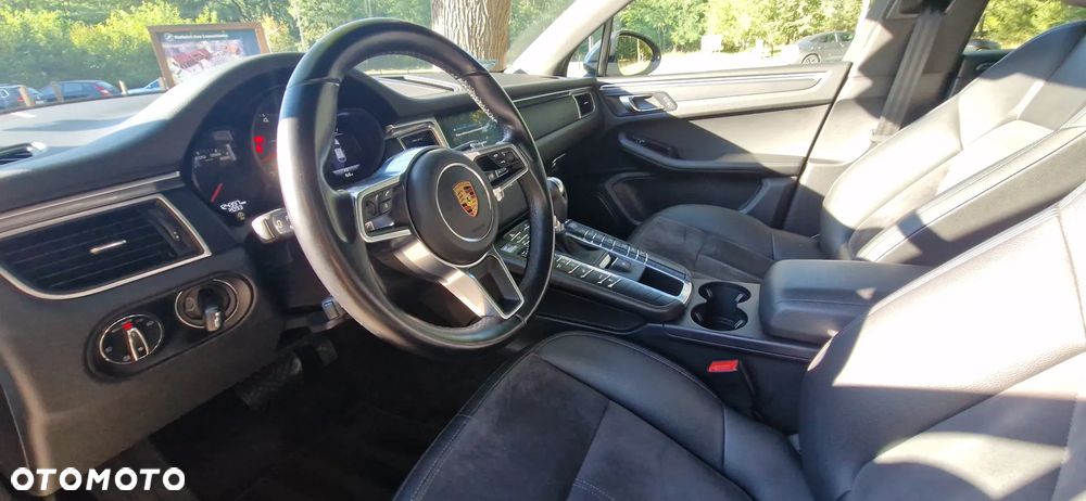 Porsche Macan - 13