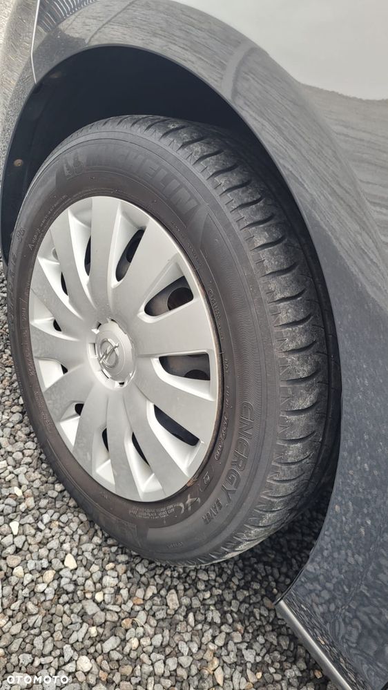 Opel Astra 1.6 Enjoy EU6 - 11