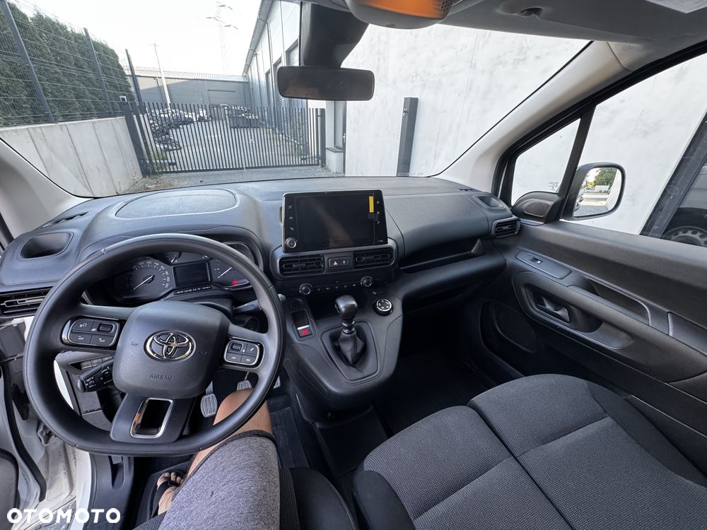 Toyota Proace City - 13