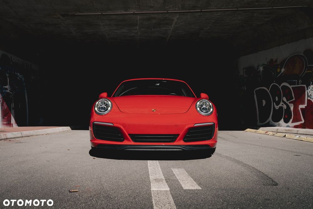 Porsche 911 Carrera 4S PDK - 17