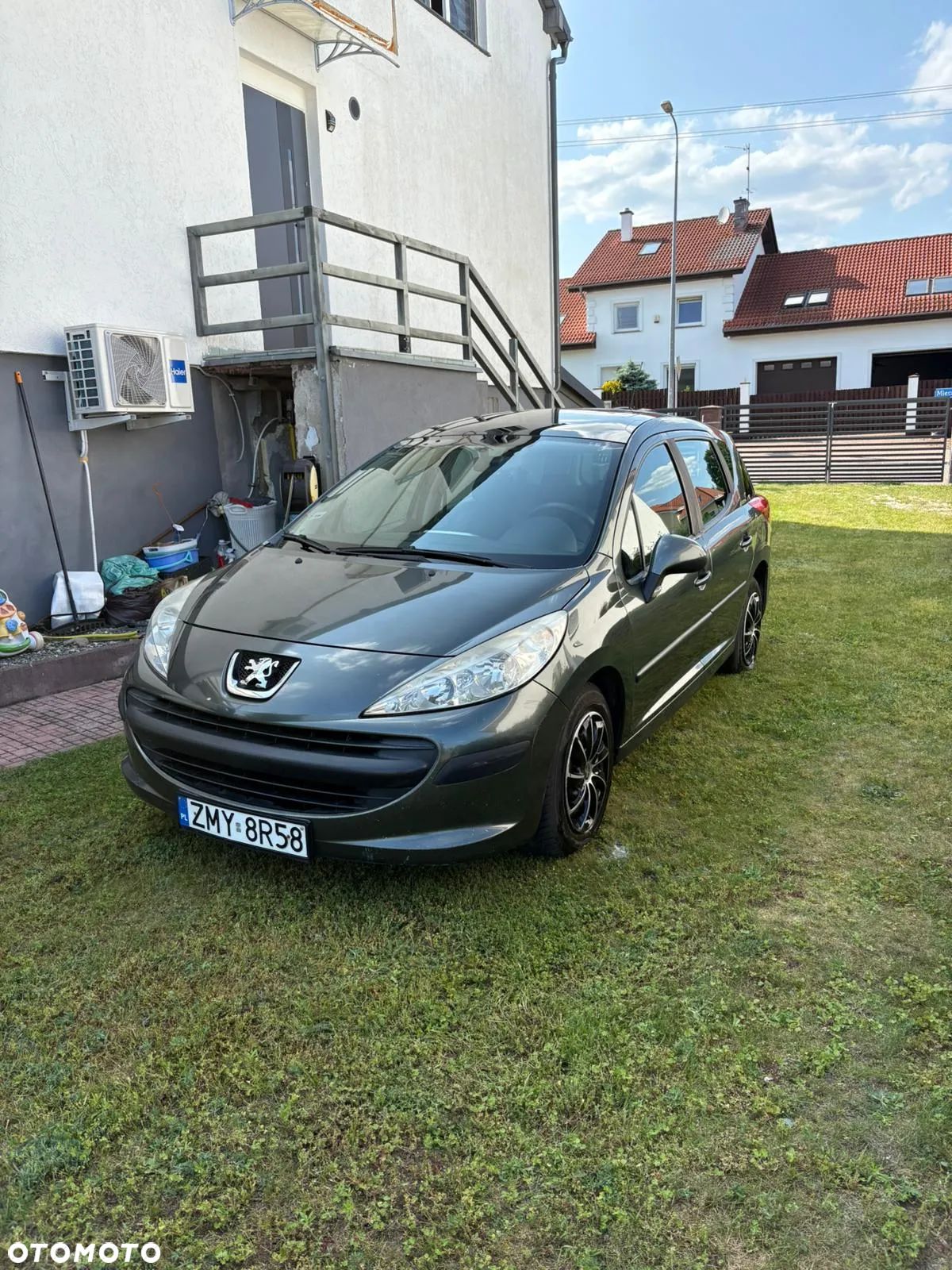Peugeot 207 1.6 HDi Trendy - 1