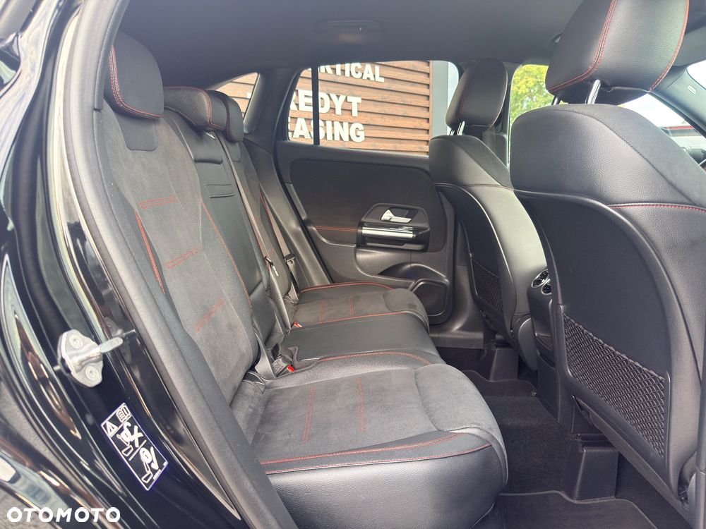 Mercedes-Benz GLA 200 d 8G-DCT AMG Line - 18