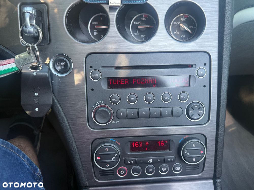 Alfa Romeo Spider 3.2JTS Q4 Q-Tronic - 13
