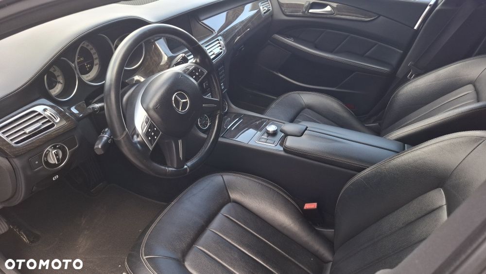 Mercedes-Benz CLS - 4