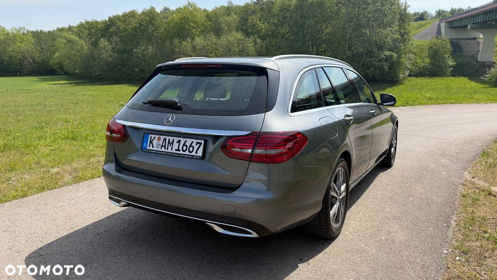 Mercedes-Benz Klasa C 200 d 9G-TRONIC - 26