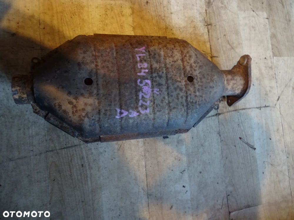 FORD MAVERICK MAZDA TRIBUTE KATALIZATOR PELNY SPRAWNY ROZNE CZESCI PYTAC