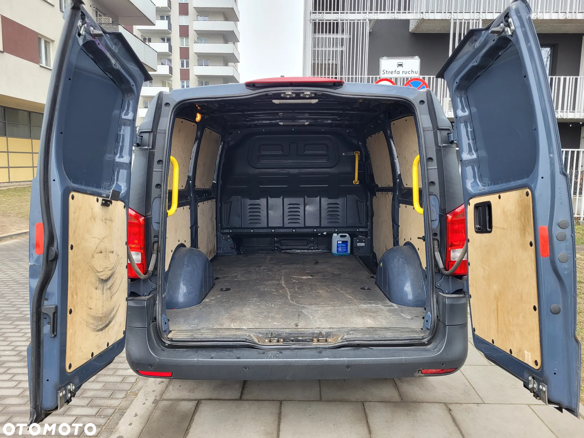 Mercedes-Benz VITO - 21