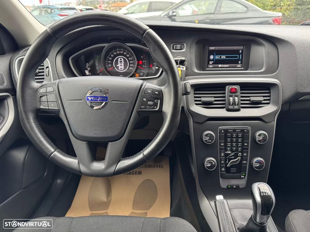 Volvo V40 2.0 D2 Momentum - 9