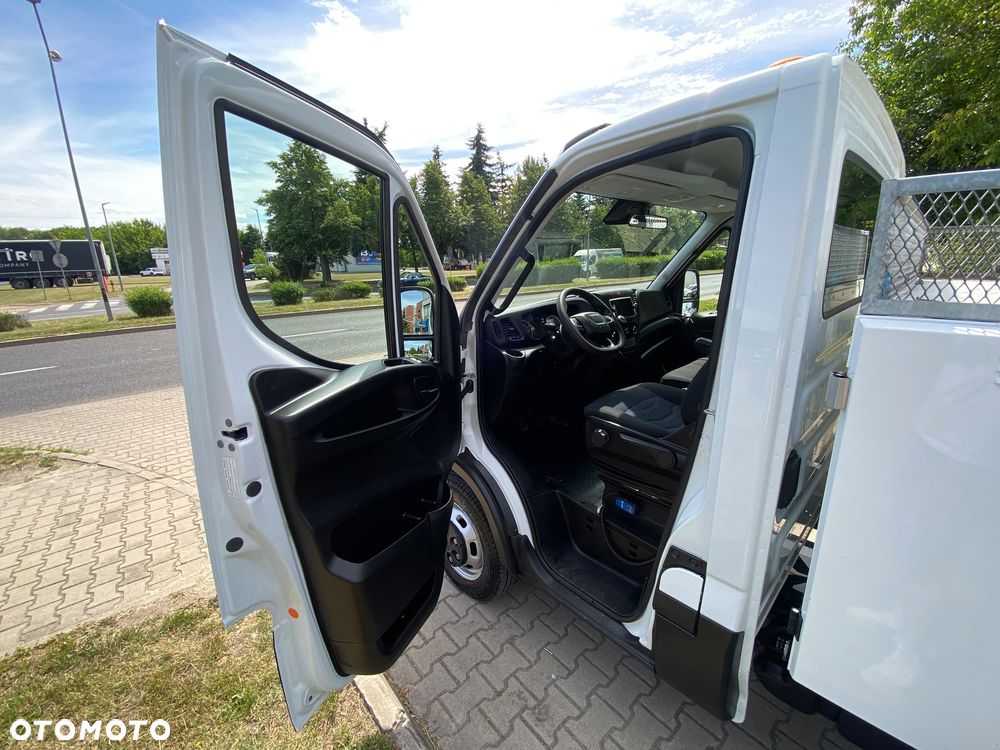 Iveco DAILY 35C16 3,0 HPI WYWROTKA 3 STRONNA NA BLIŹNIAKU - 32