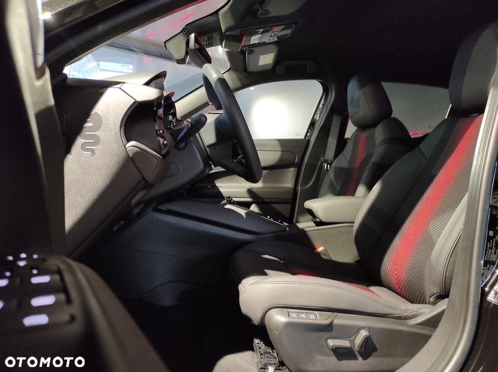 Alfa Romeo Junior 1.2 mHEV Ti eDCT - 13