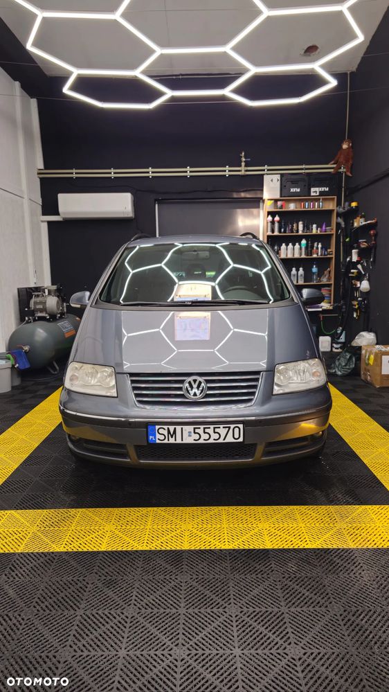 Volkswagen Sharan 1.9 TDI Comfortline - 2