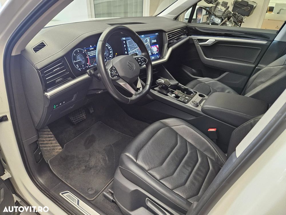 Volkswagen Touareg V6 TDI 4MOTION Elegance - 9