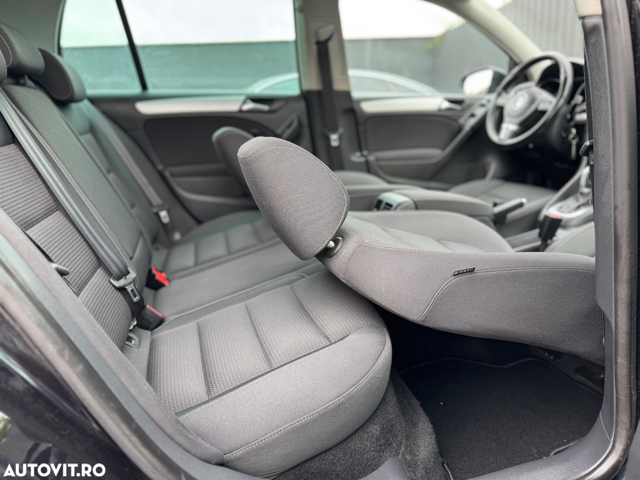 Volkswagen Golf - 16