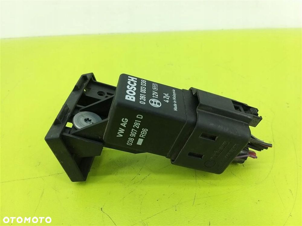 PRZEKAŹNIK ŚWIEC MODUŁ VW Passat B6 1.9TDI 105KM 2005-2010 038907281 - 1