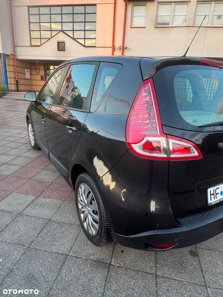 Renault Scenic 1.5 dCi Confort Authentique - 14