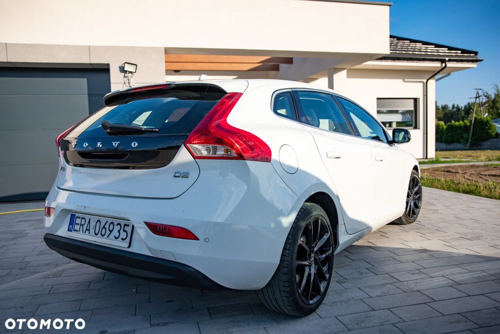 Volvo V40 D2 Momentum - 8