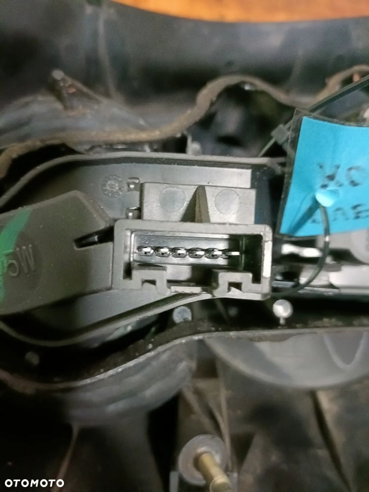 TOYOTA AVENSIS II T25 03-09 KOMBI LAMPA PRAWY TYŁ PRAWA TYLNA PT EU * - 10